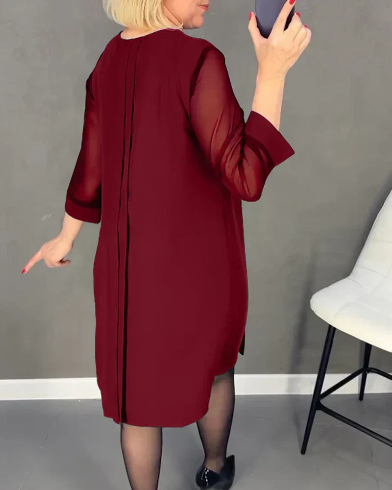 Monique™ | Robe Noire Élégante à Manches Voilées