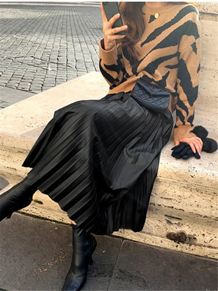 Lison | La Jupe Midi Plissée Luxe